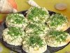 Как приготовить гренки с жареной рыбой?
