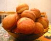 Как приготовить пончики с начинкой?